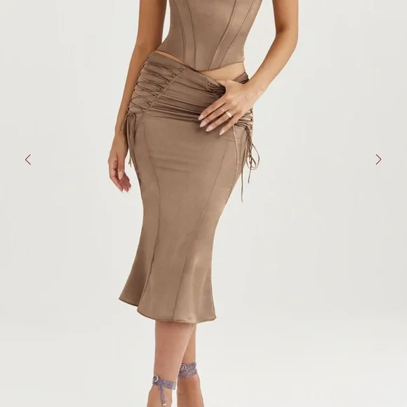 House of CB Sidonie Champagne Gold Lattice Satin Midi Skirt M - Picture 2 of 11